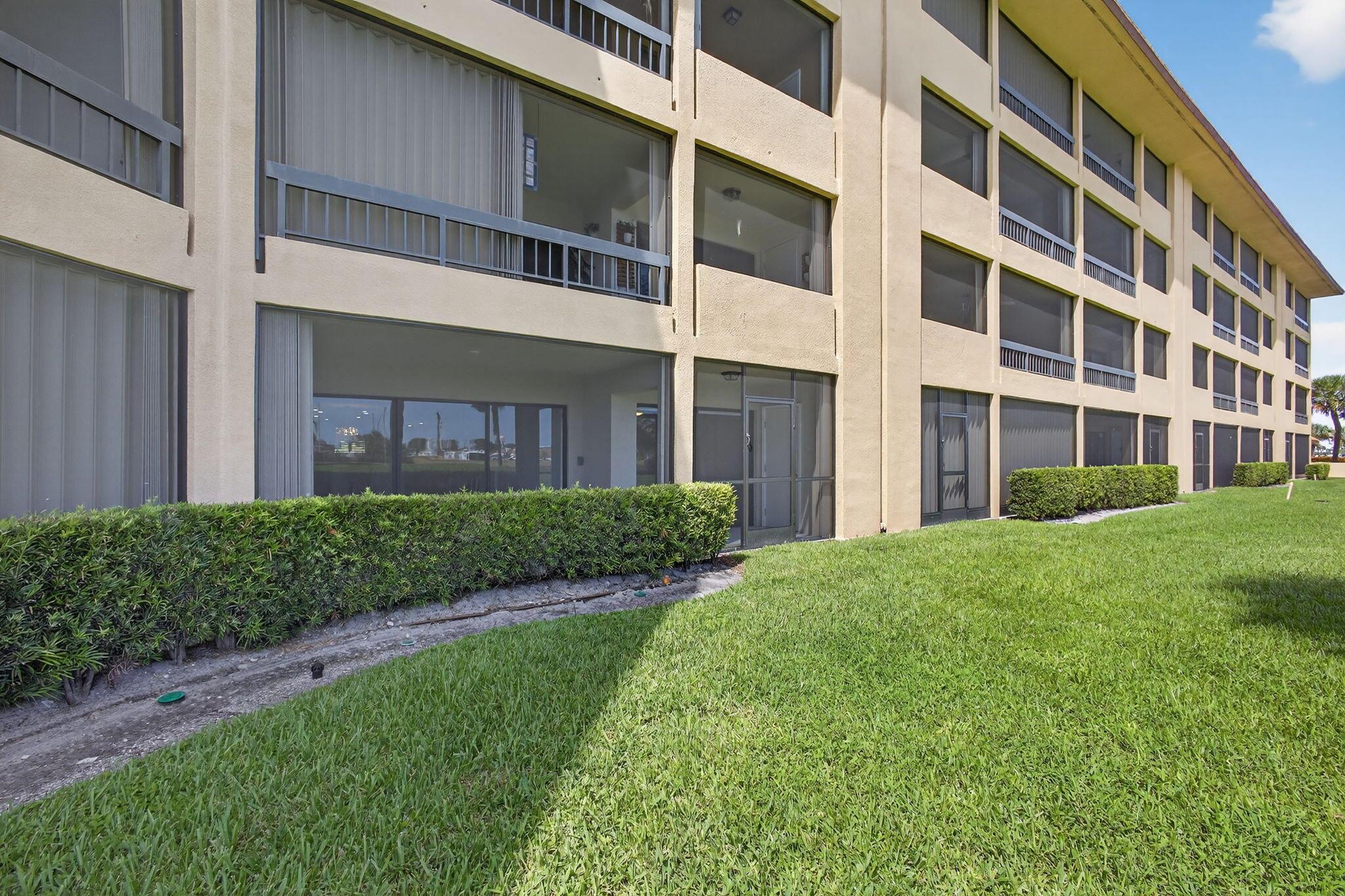 MARINA BAY CONDO - Residential