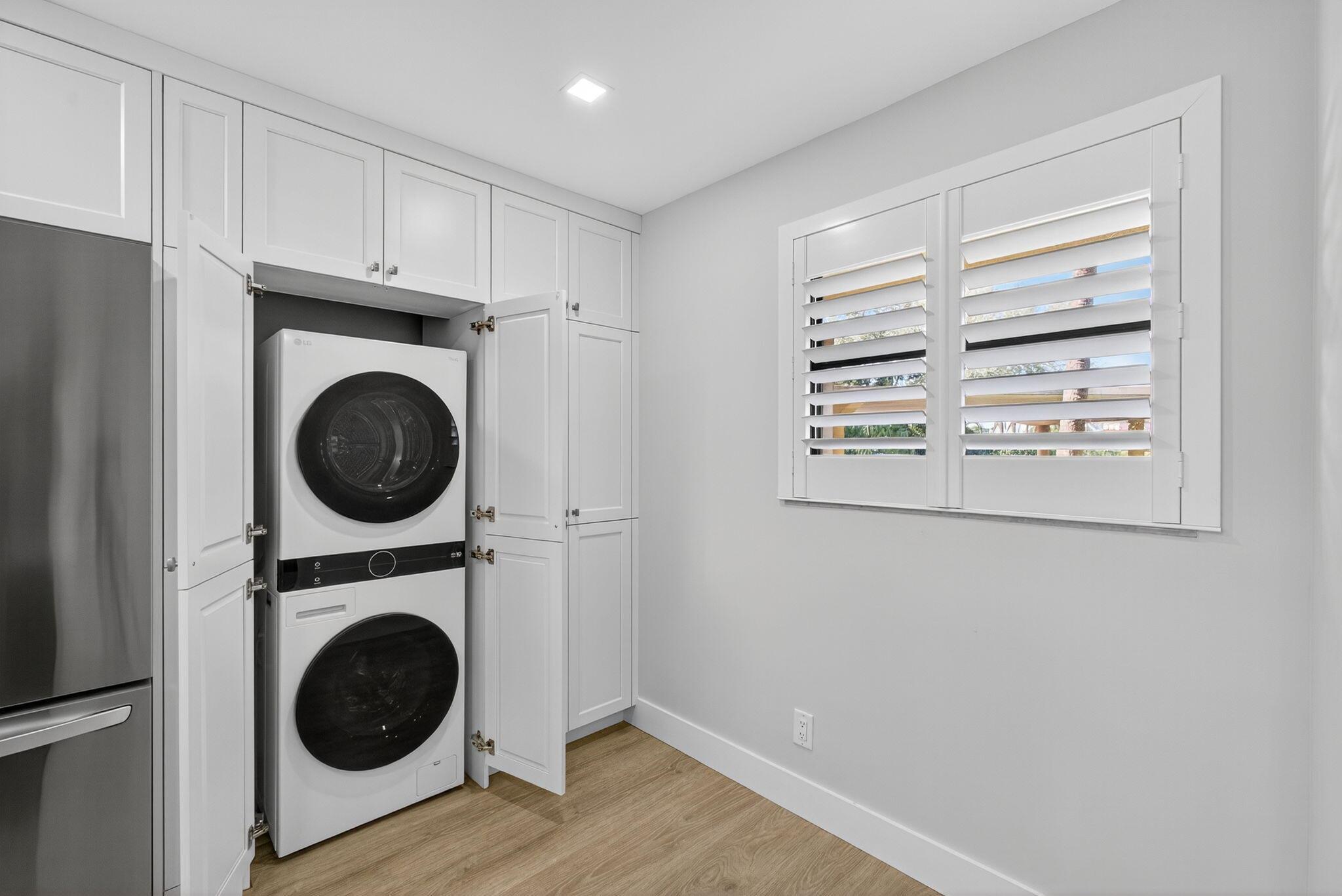 MARINA BAY CONDO - Residential