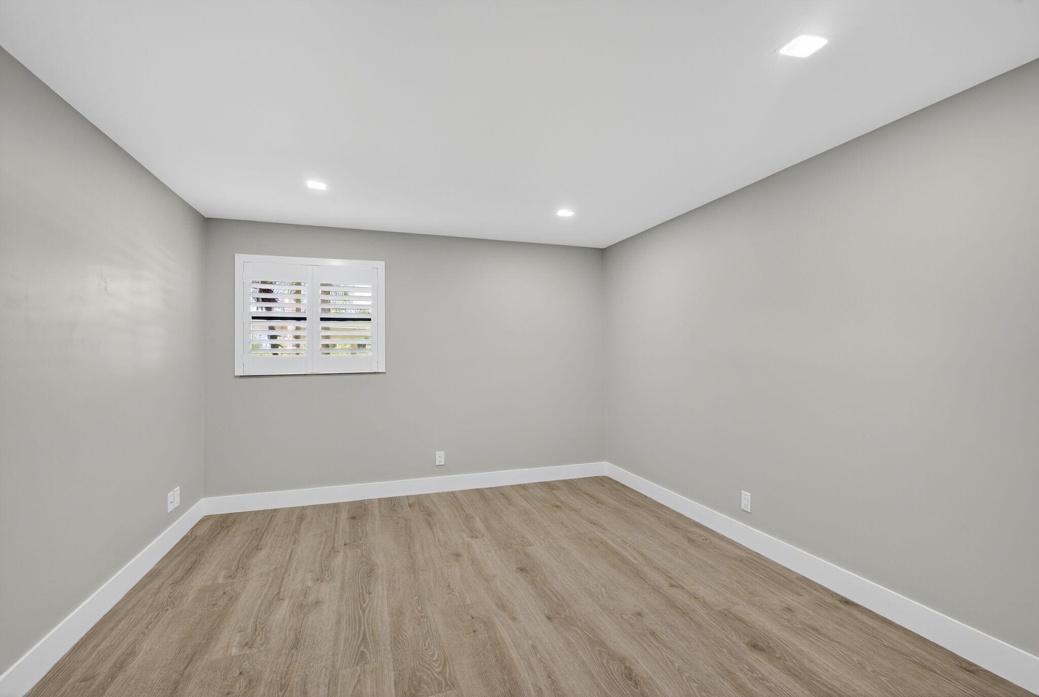 MARINA BAY CONDO - Residential