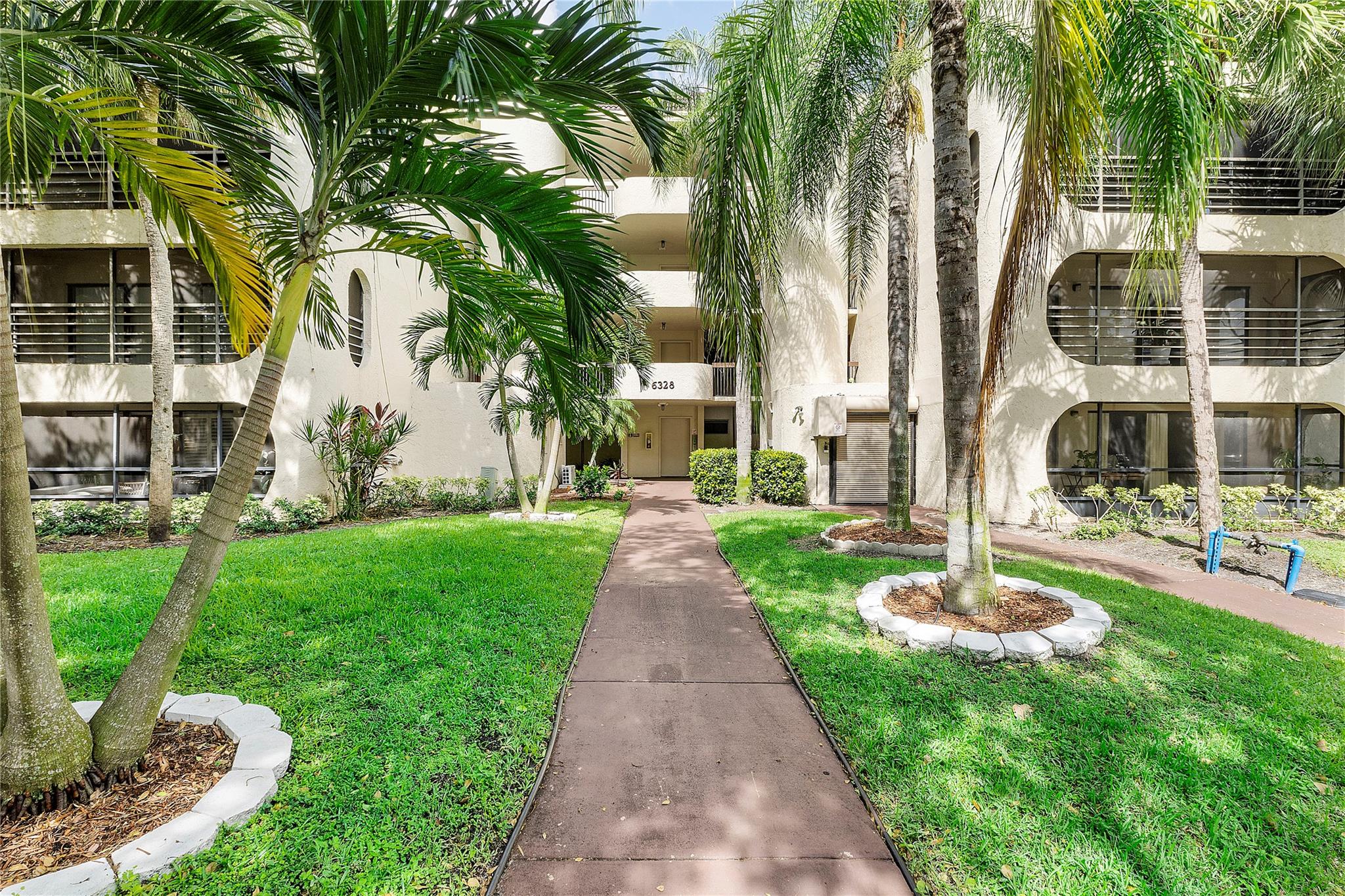 FULLY UPGRADED, PRIME LOCATION, ALL AGES condo in Windsong Boca Raton! Desirable 1st floor unit in Excellent condition! Brand new bathrooms and floors, kitchen is newer, washer and dryer combo in unit. Air conditioning and hot water heater a few years old. PLUS a storage room which can be used as a flex space in the unit! Minutes from major highways, shopping and restaurants. Minutes from FAU! Don't miss out! Schedule a showing and come see it!!!