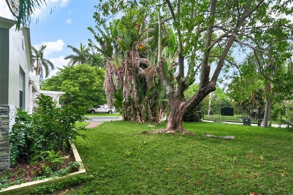 617 Lakeside Harbour