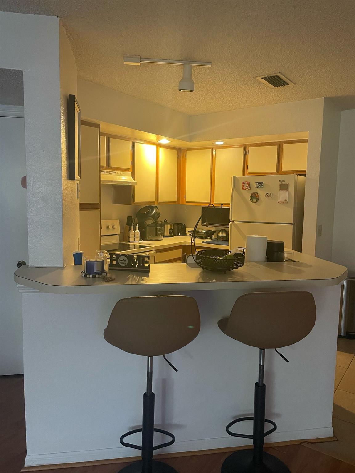 Coral Key Condo - Residential Lease