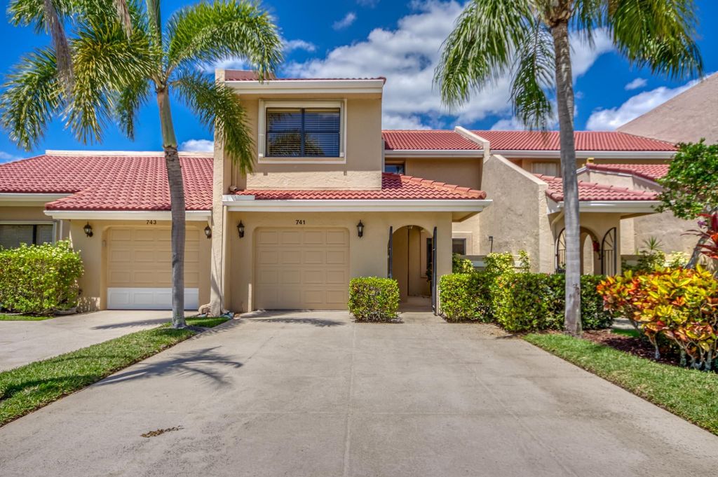 Photo of 741 Windermere Way, Palm Beach Gardens, FL 33418 (MLS # R11082733)