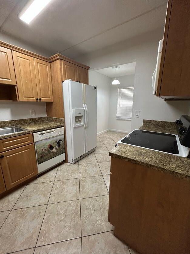 FOREST HILL VILLAS GARDEN - Residential Lease