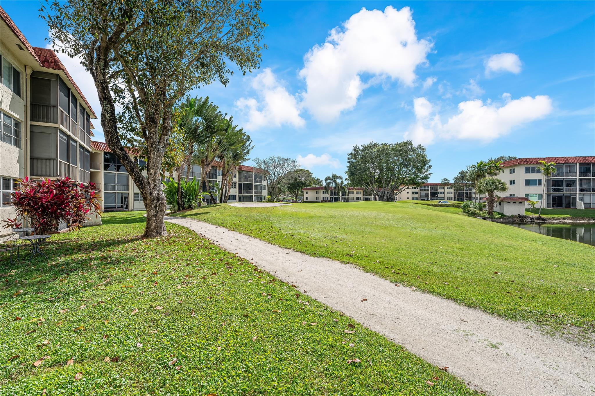 Hollybrook Golf & Tennis - Residential