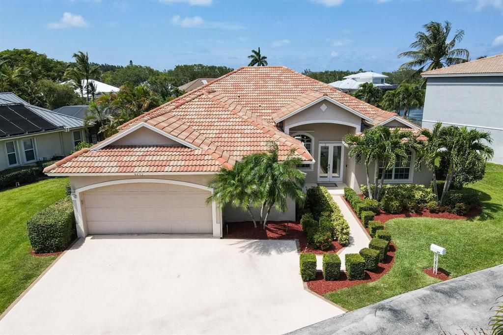 Photo of 8295 SE Governors Way, Hobe Sound, FL 33455 (MLS # R10889929)