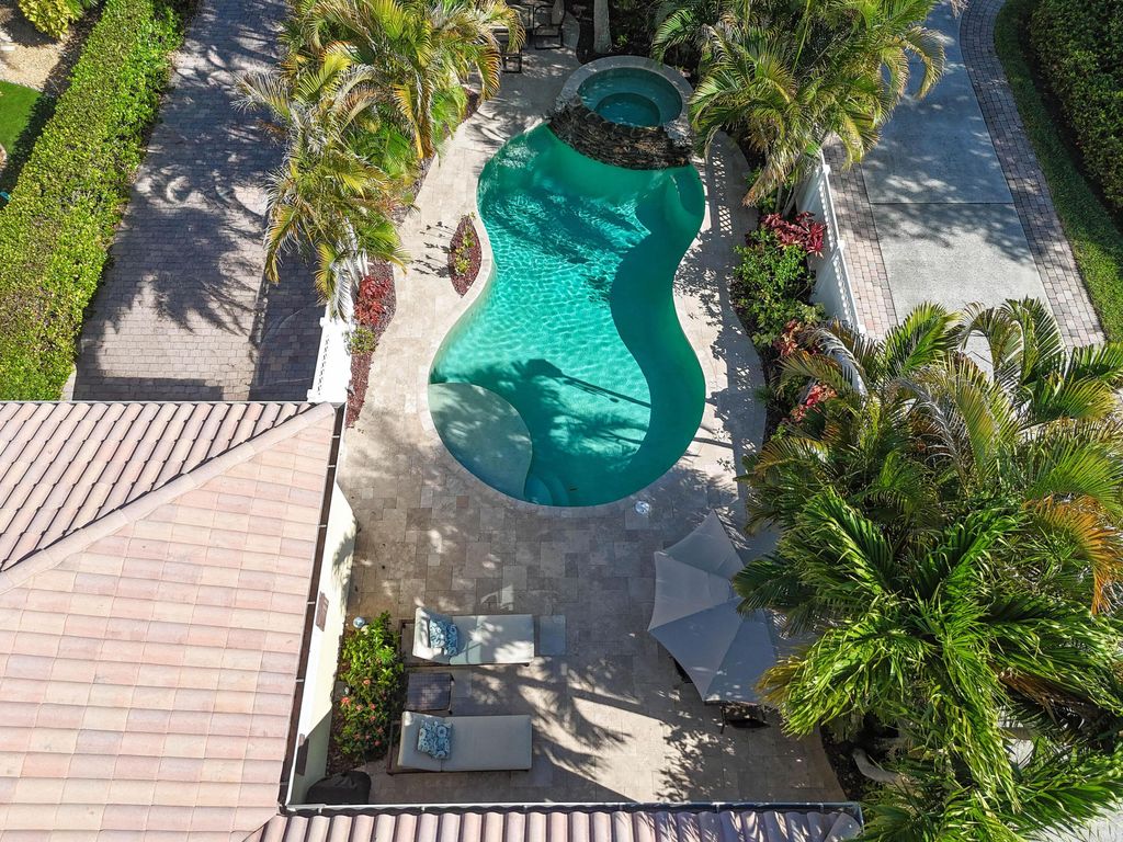 Photo of 149 San Remo Drive, Jupiter, FL 33458 (MLS # B26027057)