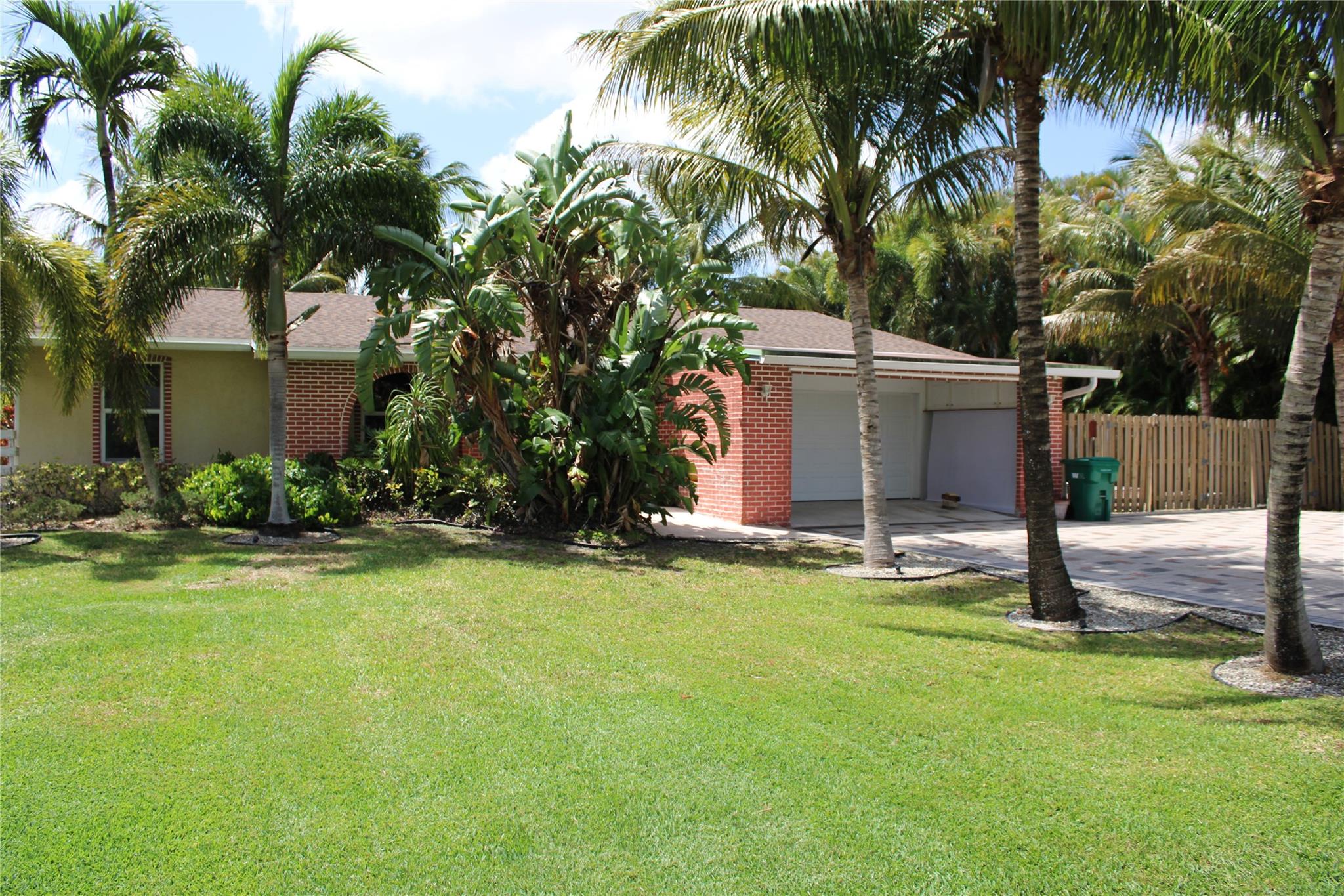 861 NW 116th Ave