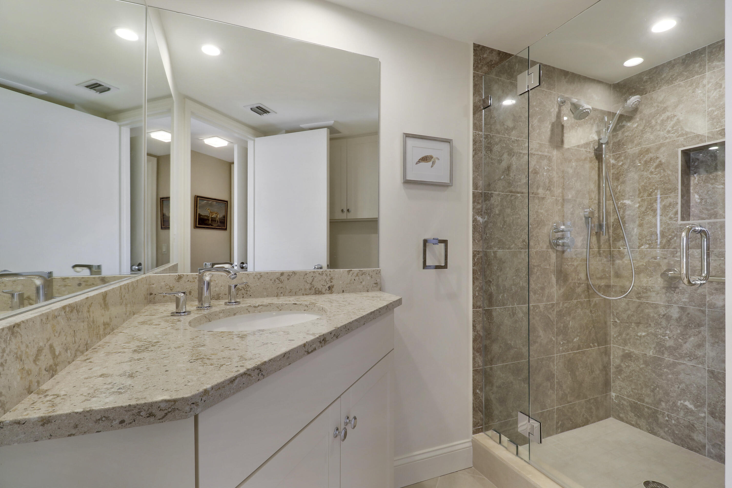 SOUTHPORTE ONE AT JONATHANS LANDING CONDO - Residential