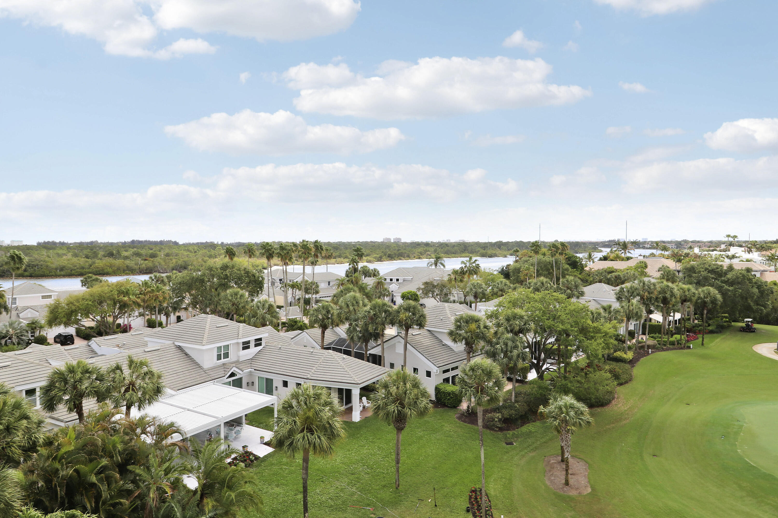 SOUTHPORTE ONE AT JONATHANS LANDING CONDO - Residential