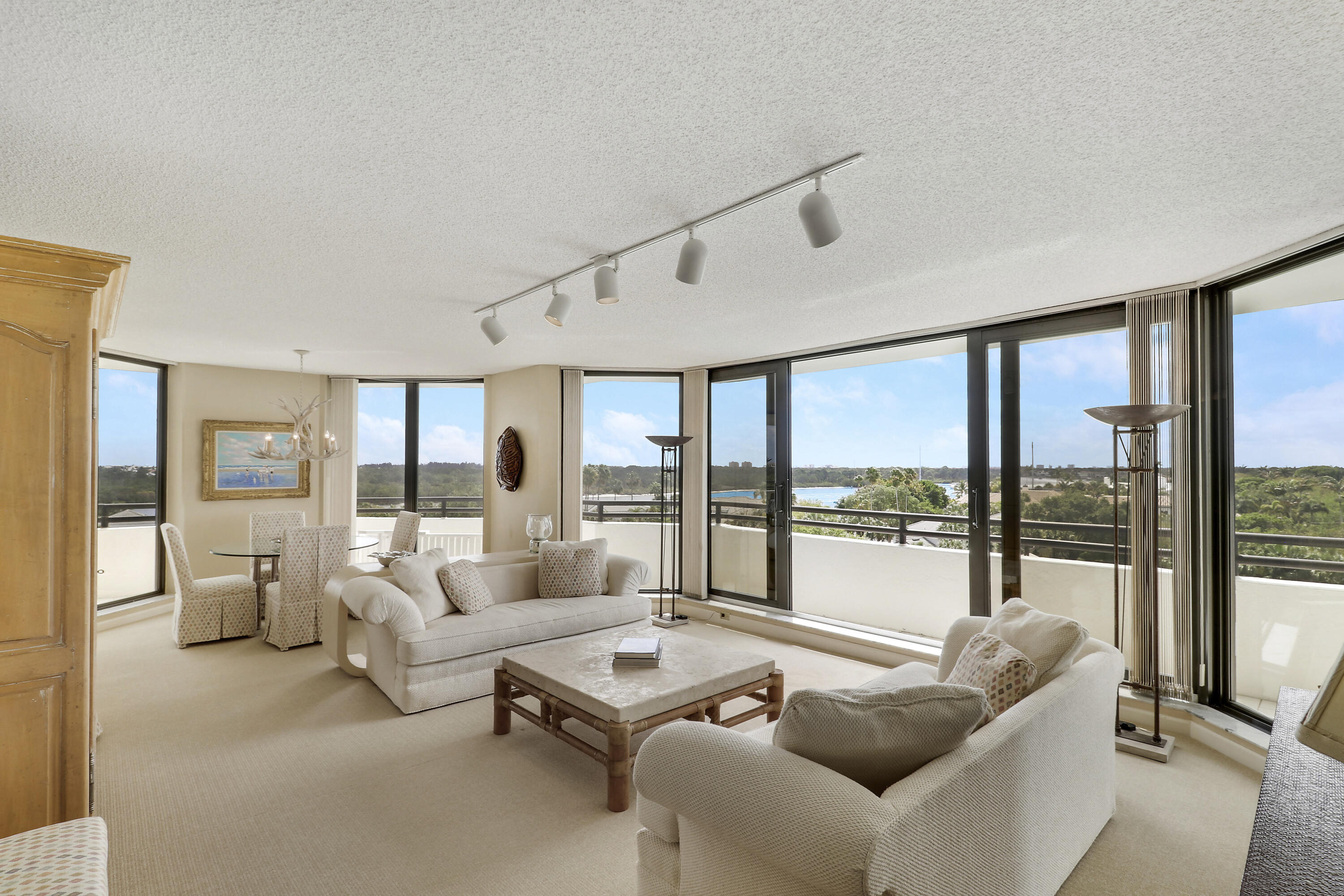 SOUTHPORTE ONE AT JONATHANS LANDING CONDO - Residential