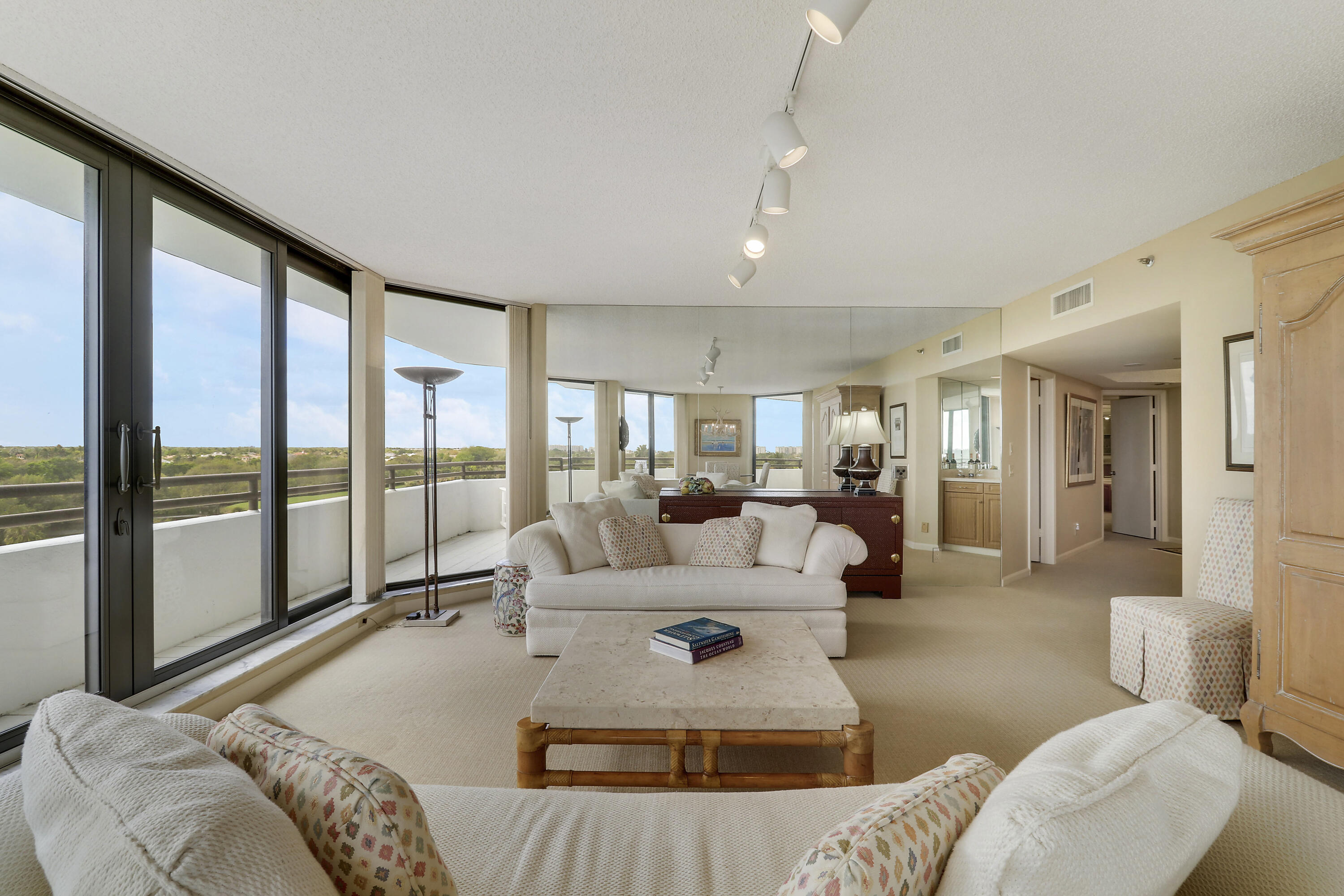 SOUTHPORTE ONE AT JONATHANS LANDING CONDO - Residential