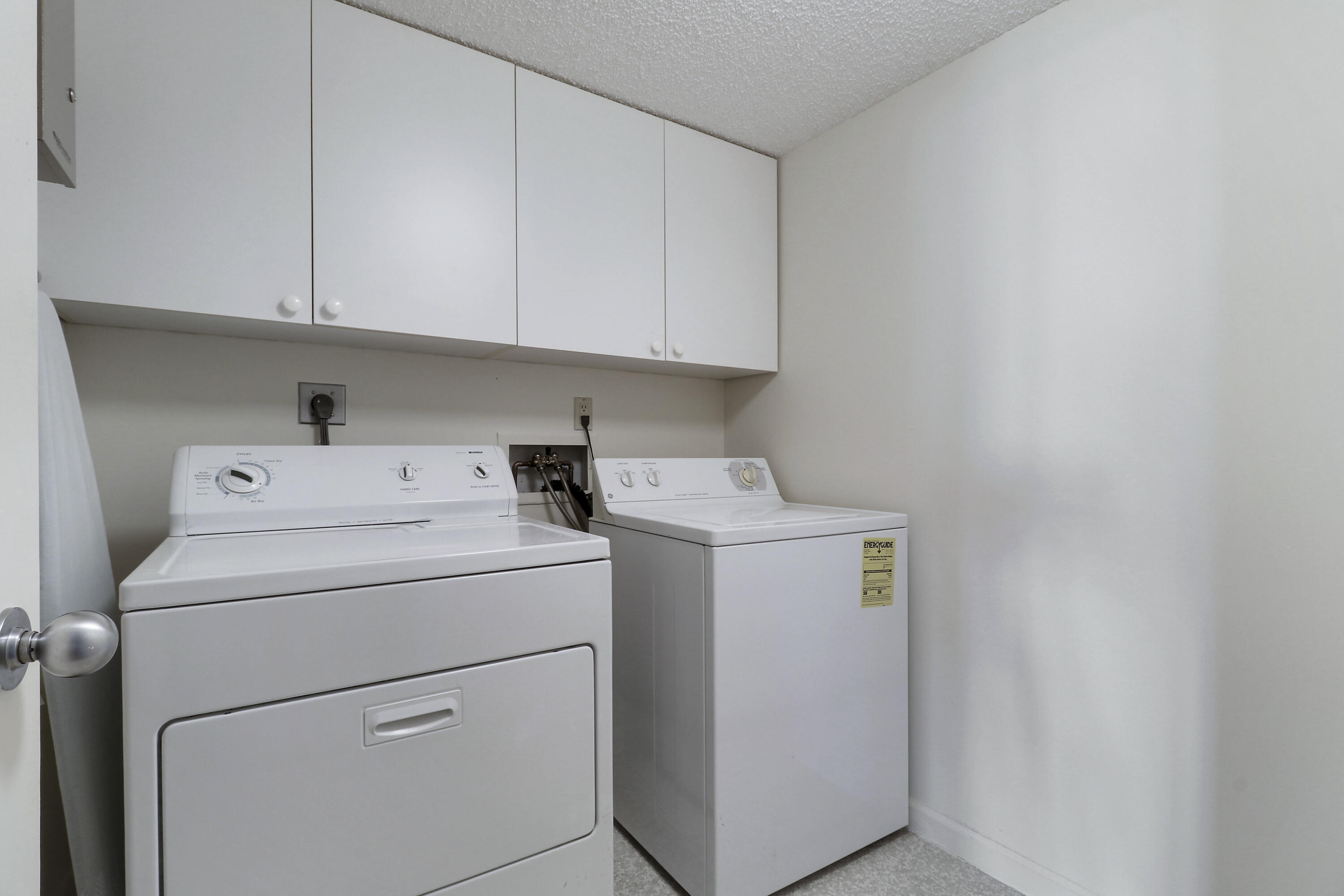 SOUTHPORTE ONE AT JONATHANS LANDING CONDO - Residential