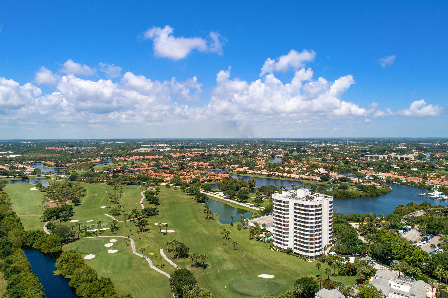 SOUTHPORTE ONE AT JONATHANS LANDING CONDO - Residential