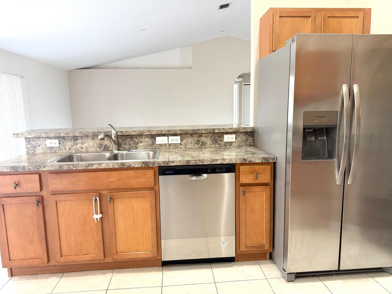 PORT ST LUCIE SECTION  22 - Residential Lease