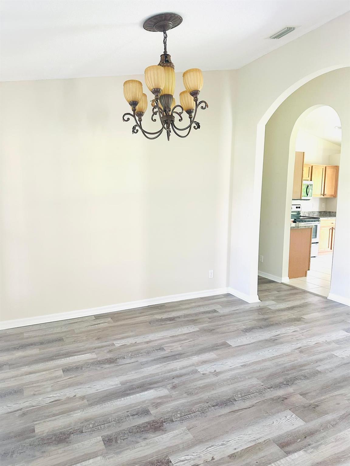 PORT ST LUCIE SECTION  22 - Residential Lease