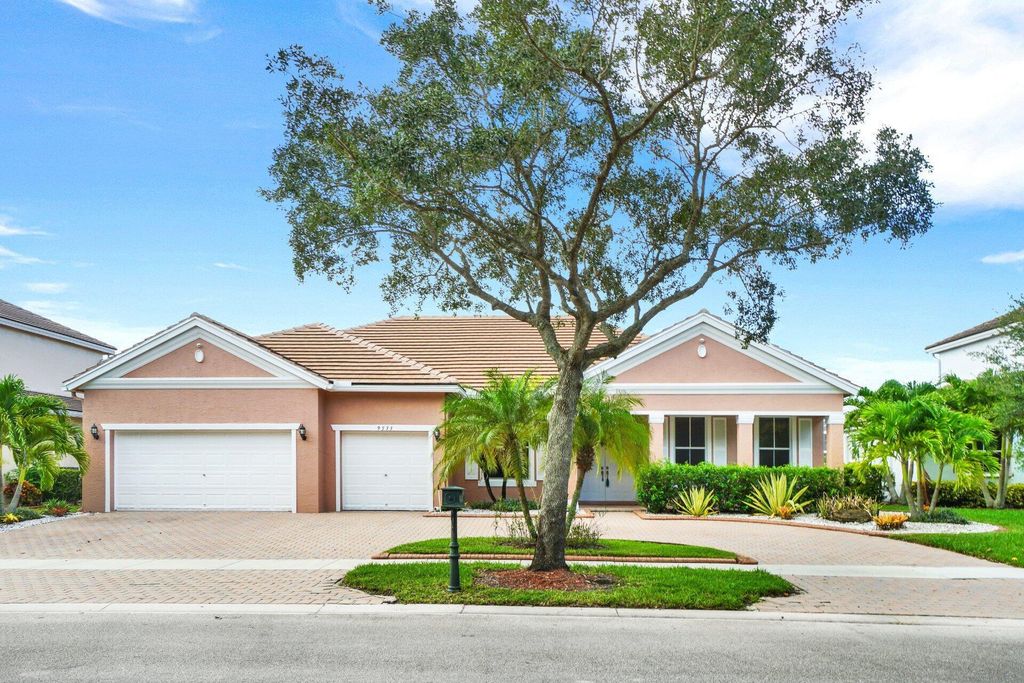 Photo of 9533 Savannah Estates Drive, Lake Worth, FL 33467 (MLS # R10897702)
