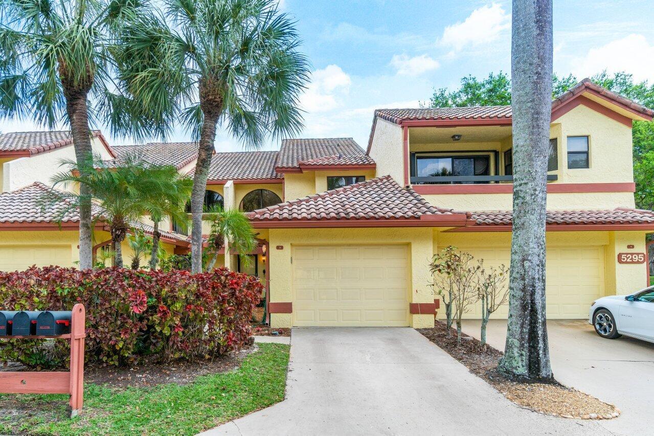Welcome to the 55+ gated community of Boca Delray Golf and Country Club, where this 2 story Townhome with 1 car garage is available. Beautifully renovated, freshly painted 2 bed, 2.5 bath with brand new porcelain tile flooring throughout, new light fixtures, updated Kitchen and countertops. Amenities include 2 pools, 5 Har-Tru tennis courts, fitness center, pro shop and Cafe serving made to order breakfast and lunch. Golf is available as a separate membership or pay as you play. Come and enjoy all Boca Delray CC has to offer!