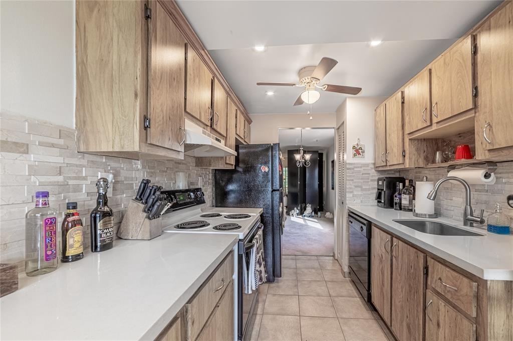 FAIRWAYS OF TAMARAC - Residential