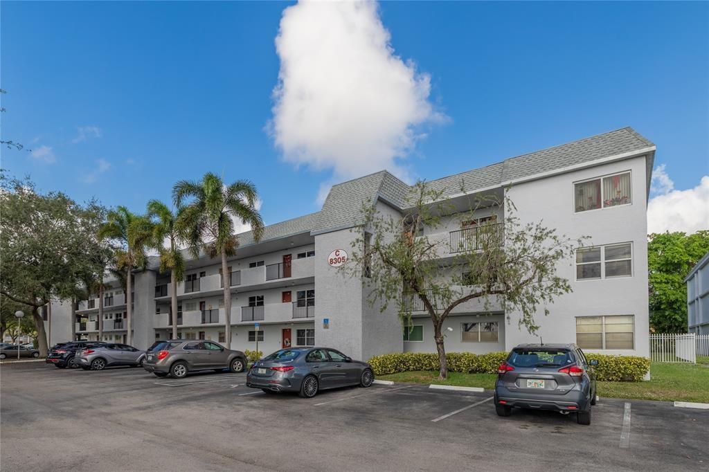 FAIRWAYS OF TAMARAC - Residential