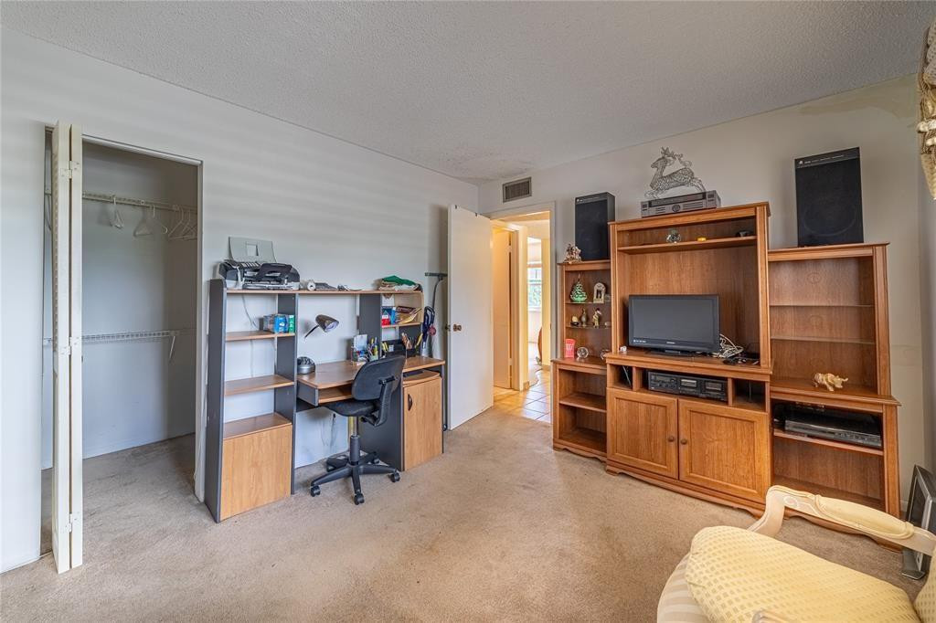 FAIRWAYS OF TAMARAC - Residential