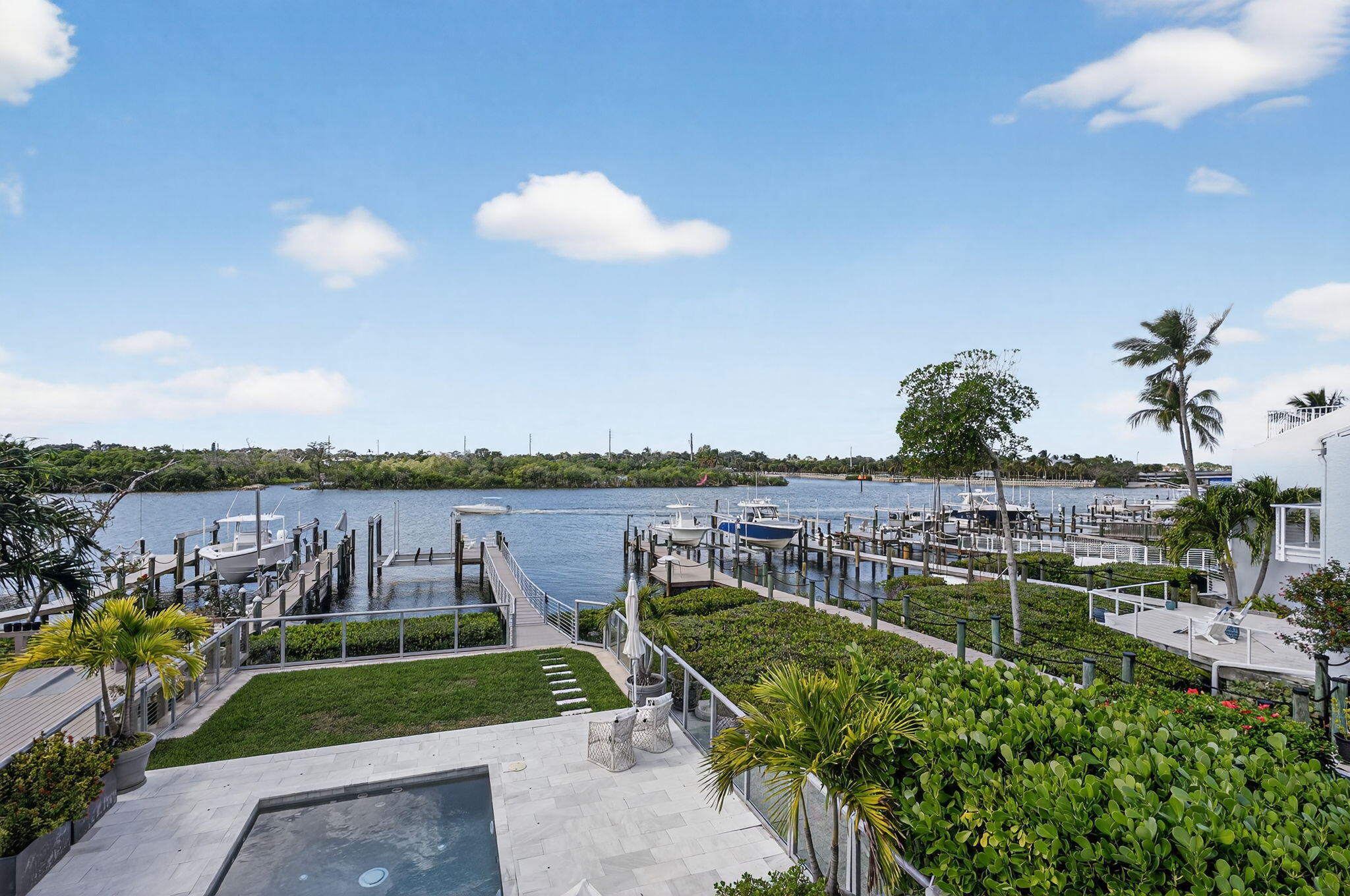 JUPITER HARBOUR - Residential