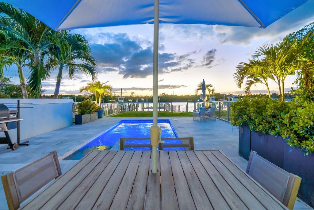 Photo of 1000 N Us Highway 1 #715, Jupiter, FL 33477 (MLS # R11158092)