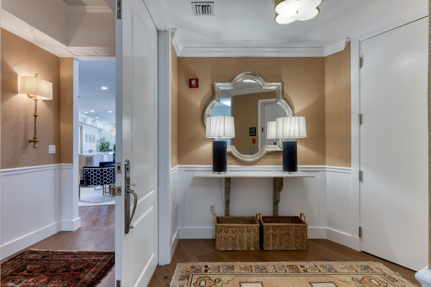 ESPLANADE GRANDE CONDO - Residential