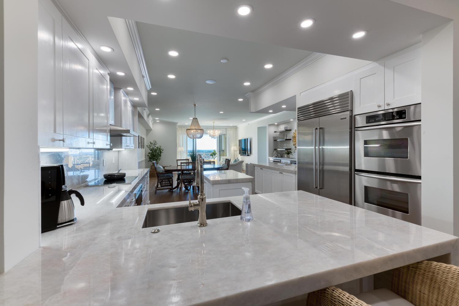 ESPLANADE GRANDE CONDO - Residential