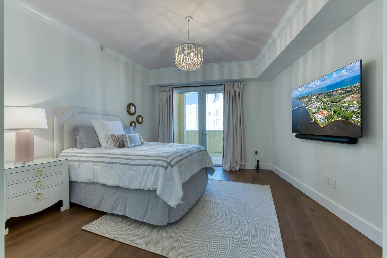 ESPLANADE GRANDE CONDO - Residential