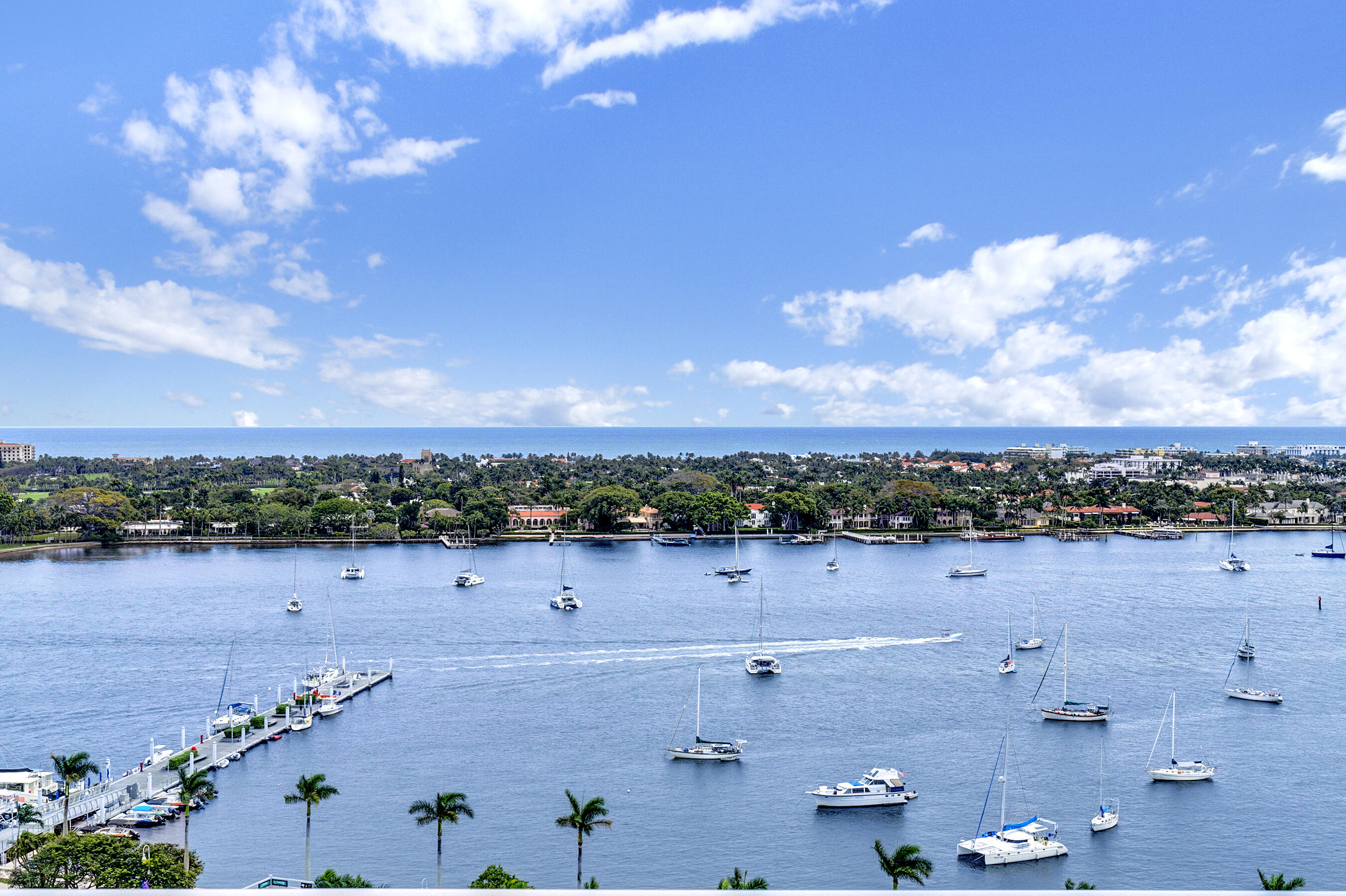 ESPLANADE GRANDE CONDO - Residential