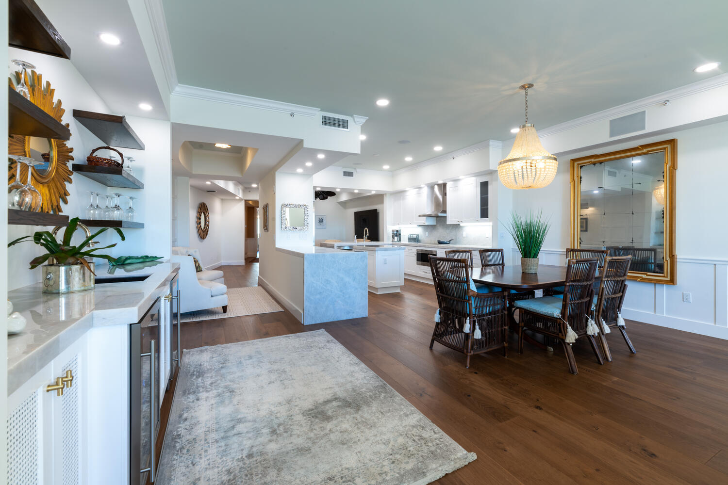 ESPLANADE GRANDE CONDO - Residential