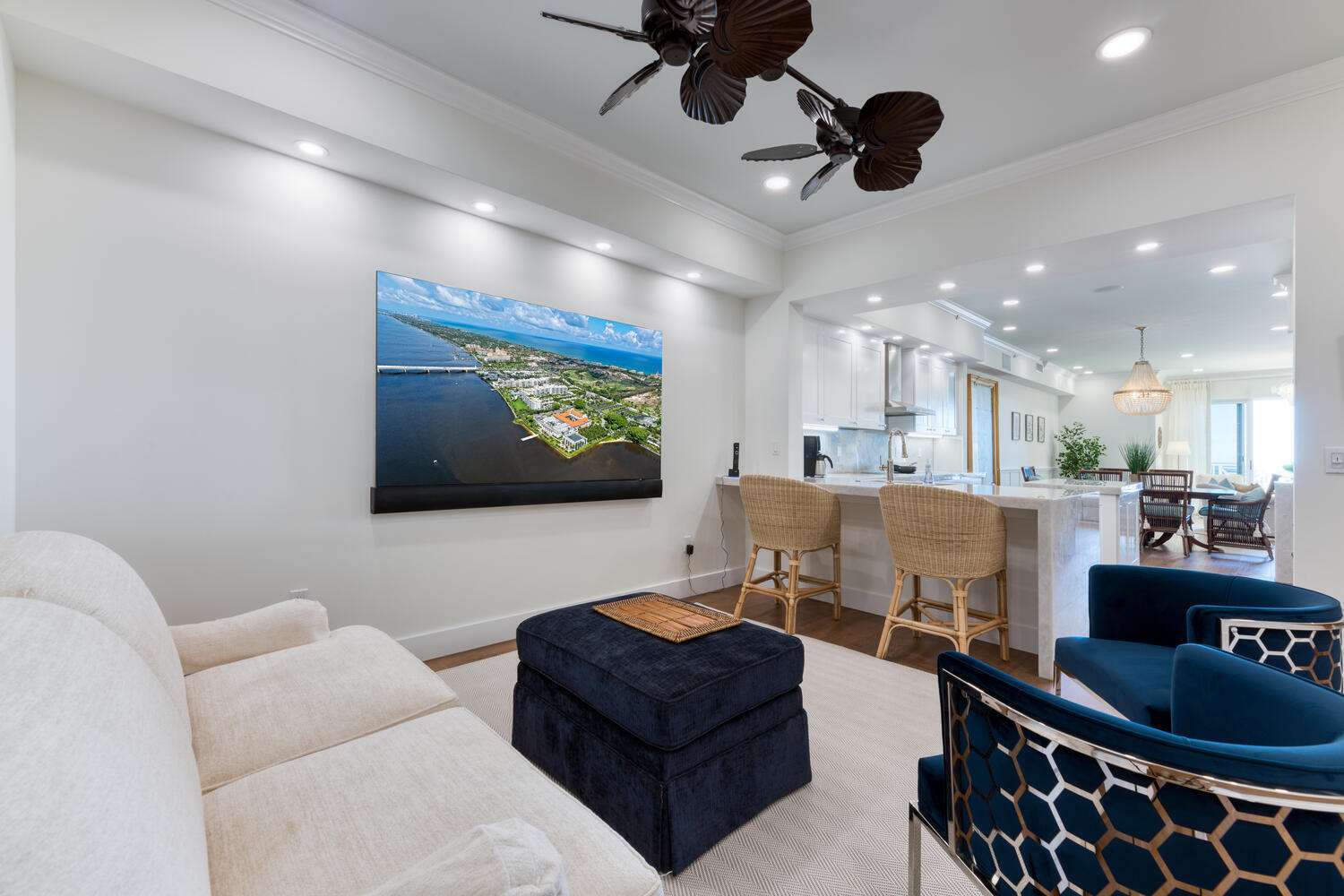 ESPLANADE GRANDE CONDO - Residential