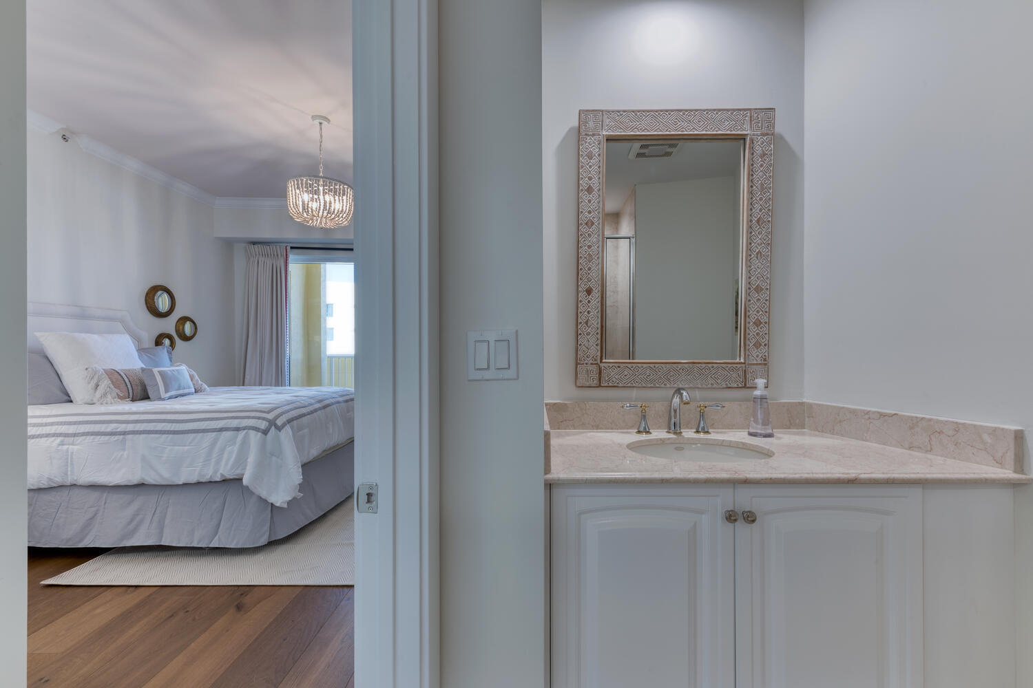 ESPLANADE GRANDE CONDO - Residential