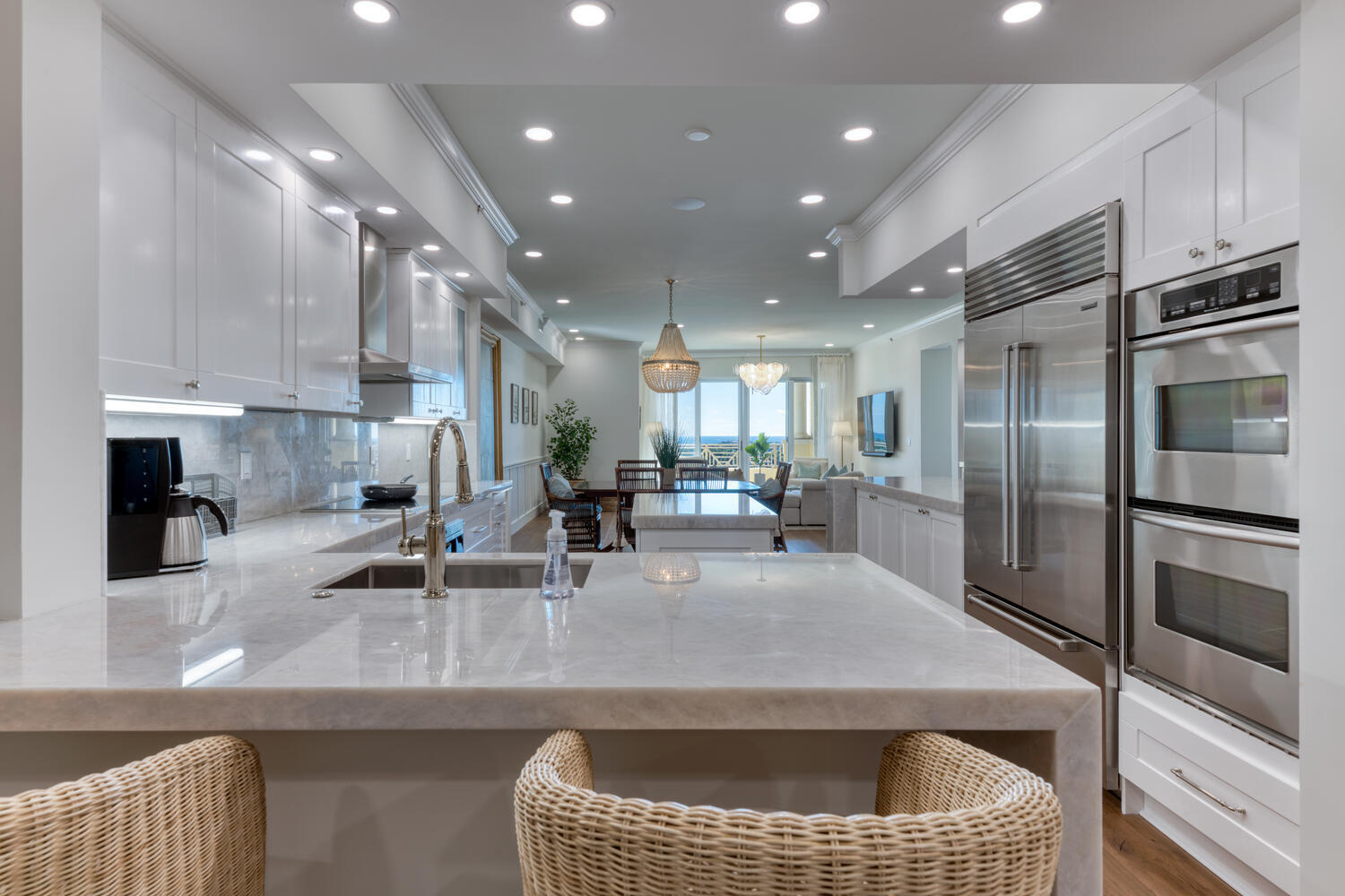 ESPLANADE GRANDE CONDO - Residential