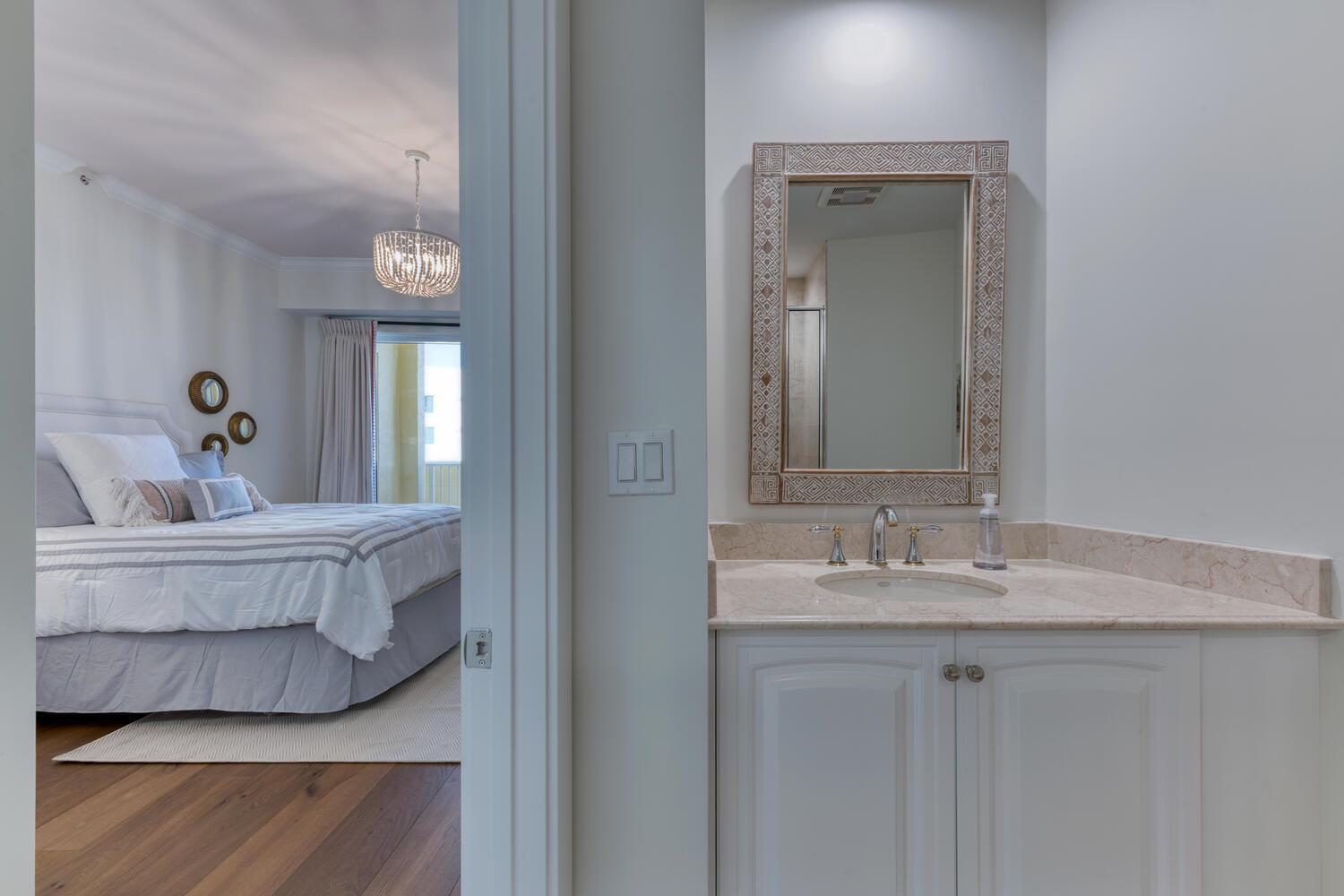 ESPLANADE GRANDE CONDO - Residential