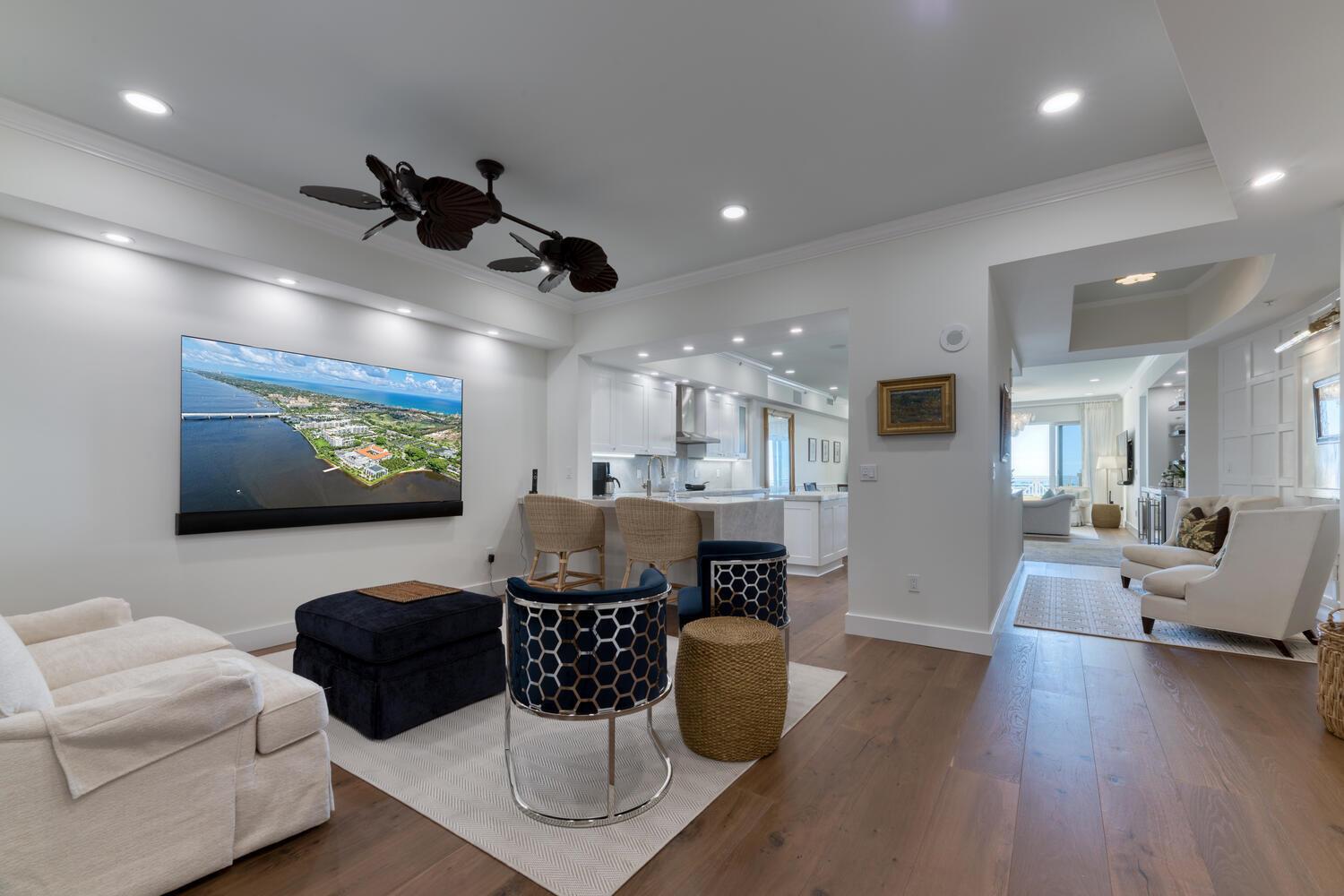 ESPLANADE GRANDE CONDO - Residential