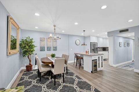 813 Sky Pine Way D2 Greenacres FL 33415