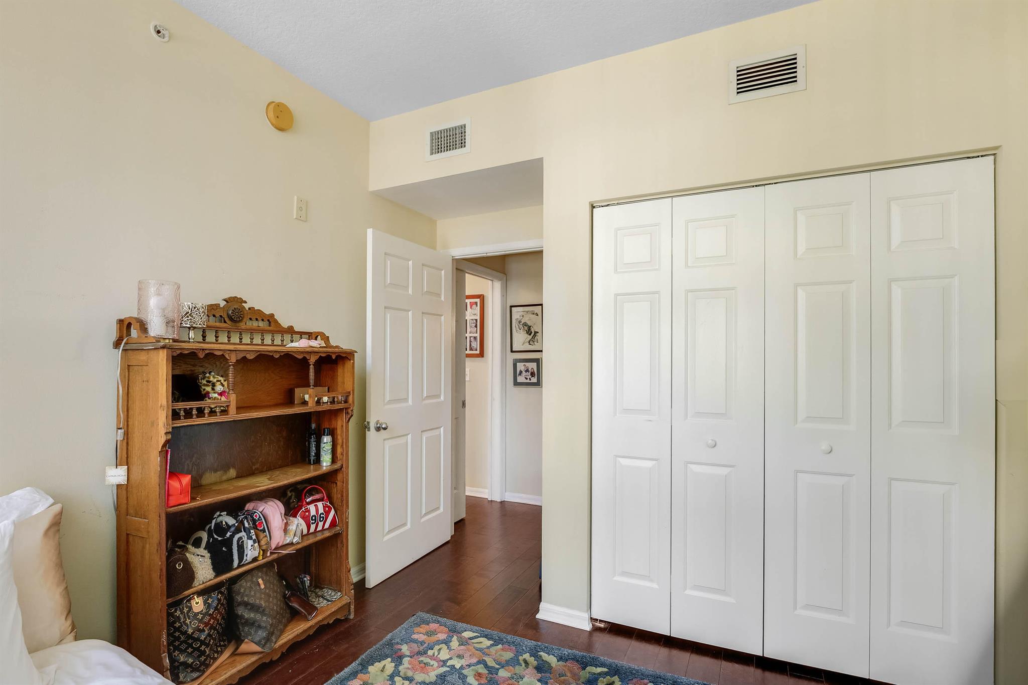 MOORINGS AT LANTANA CONDO - Residential