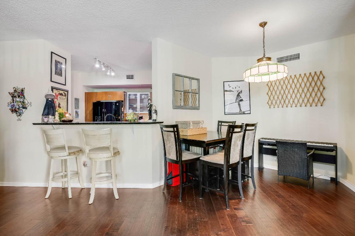 MOORINGS AT LANTANA CONDO 2 - Residential