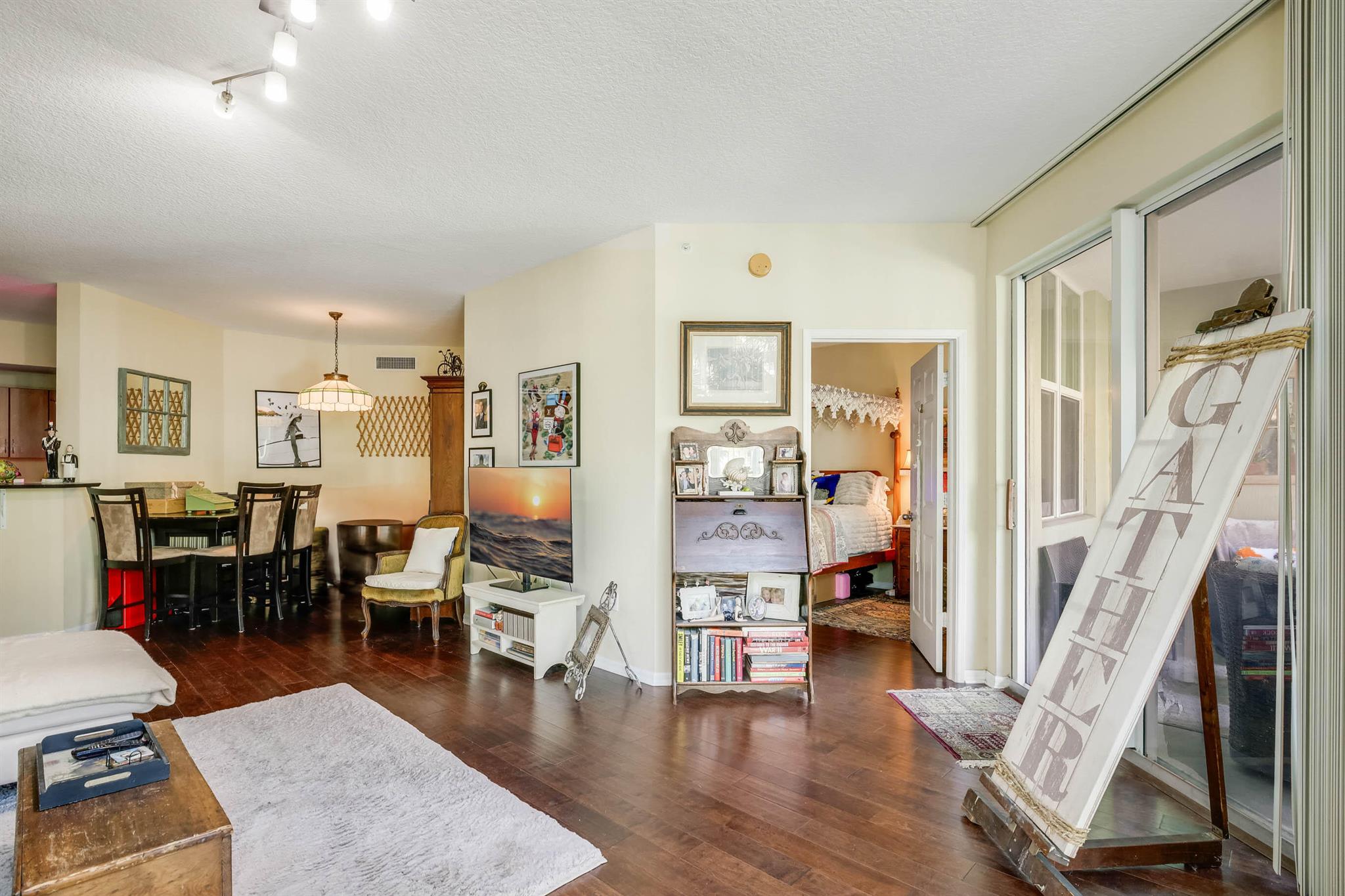 MOORINGS AT LANTANA CONDO - Residential