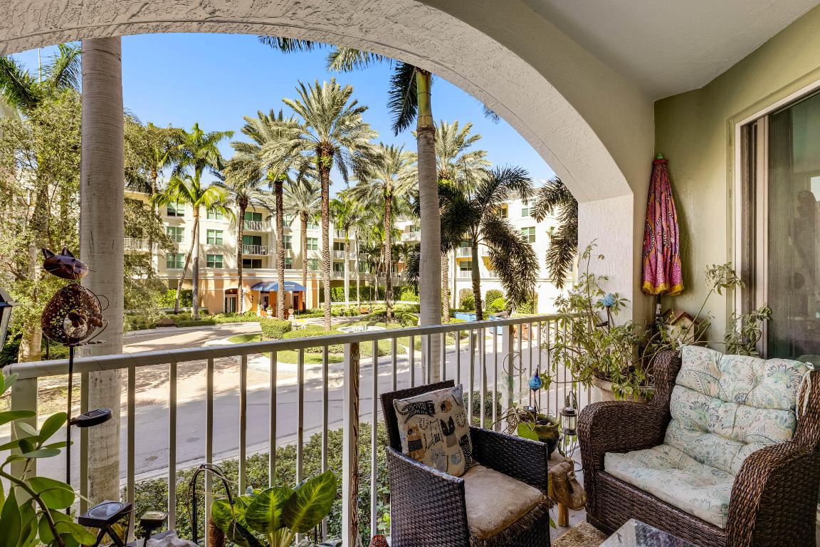 MOORINGS AT LANTANA CONDO 2 - Residential