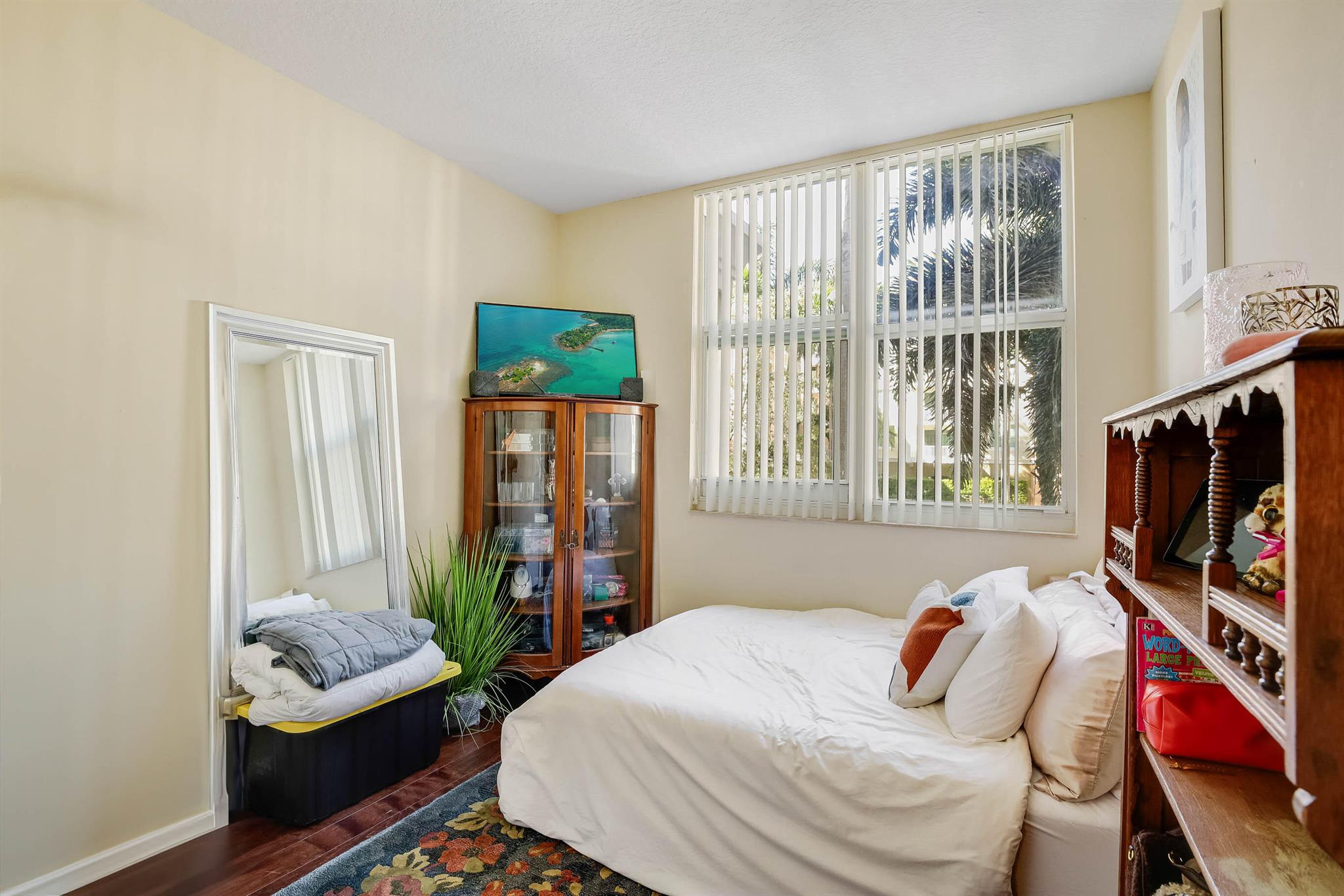 MOORINGS AT LANTANA CONDO - Residential