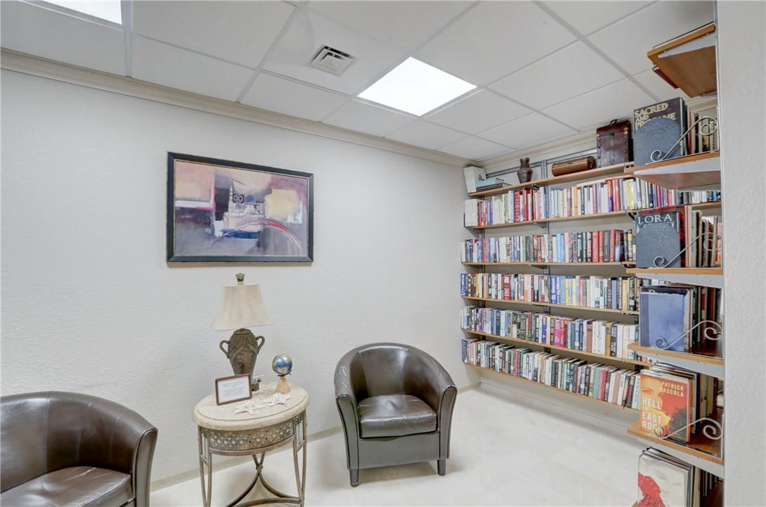 Coral Ridge Towers East - Residential