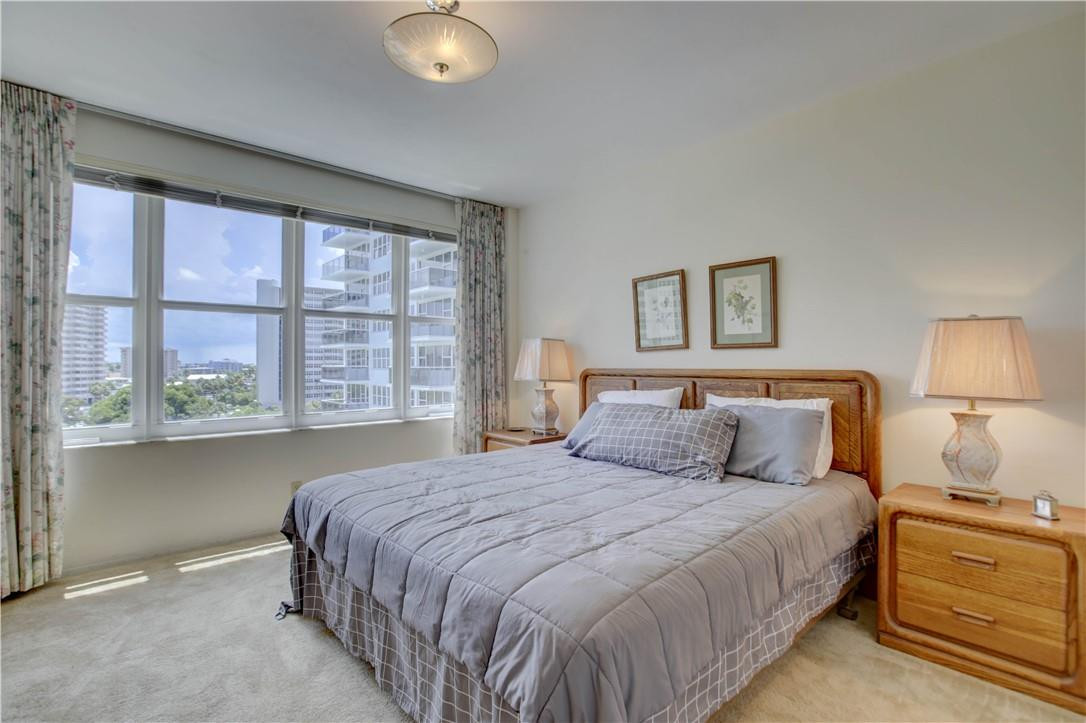 Coral Ridge Towers East - Residential