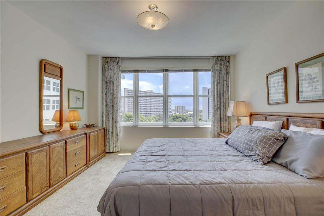Coral Ridge Towers East - Residential