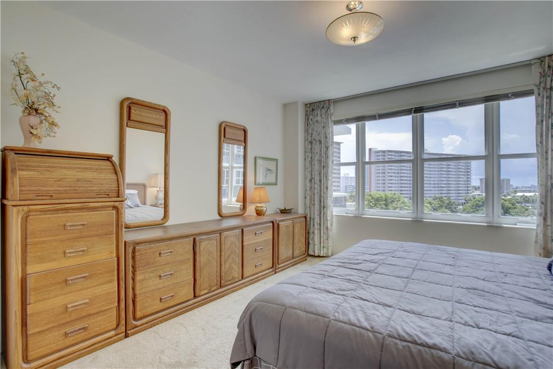 Coral Ridge Towers East - Residential