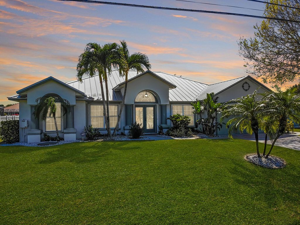 Photo of 188 NE Surfside Avenue, Port Saint Lucie, FL 34983 (MLS # R10968223)