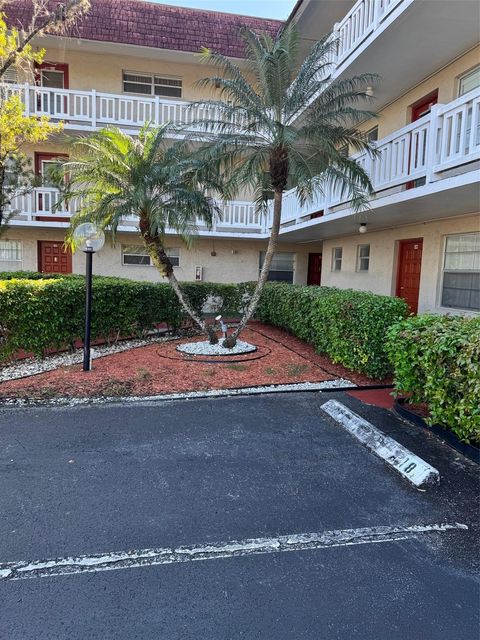 3774 Inverrary Blvd 106P Lauderhill FL 33319