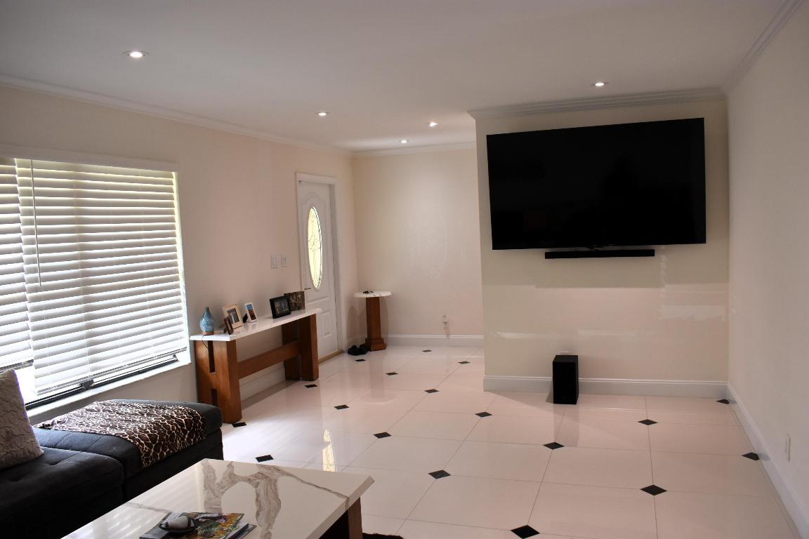 HAWTHORN - Residential